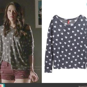 ISO: HEARTS SWEATER AS SEEN ON KIRA YUKIMURA